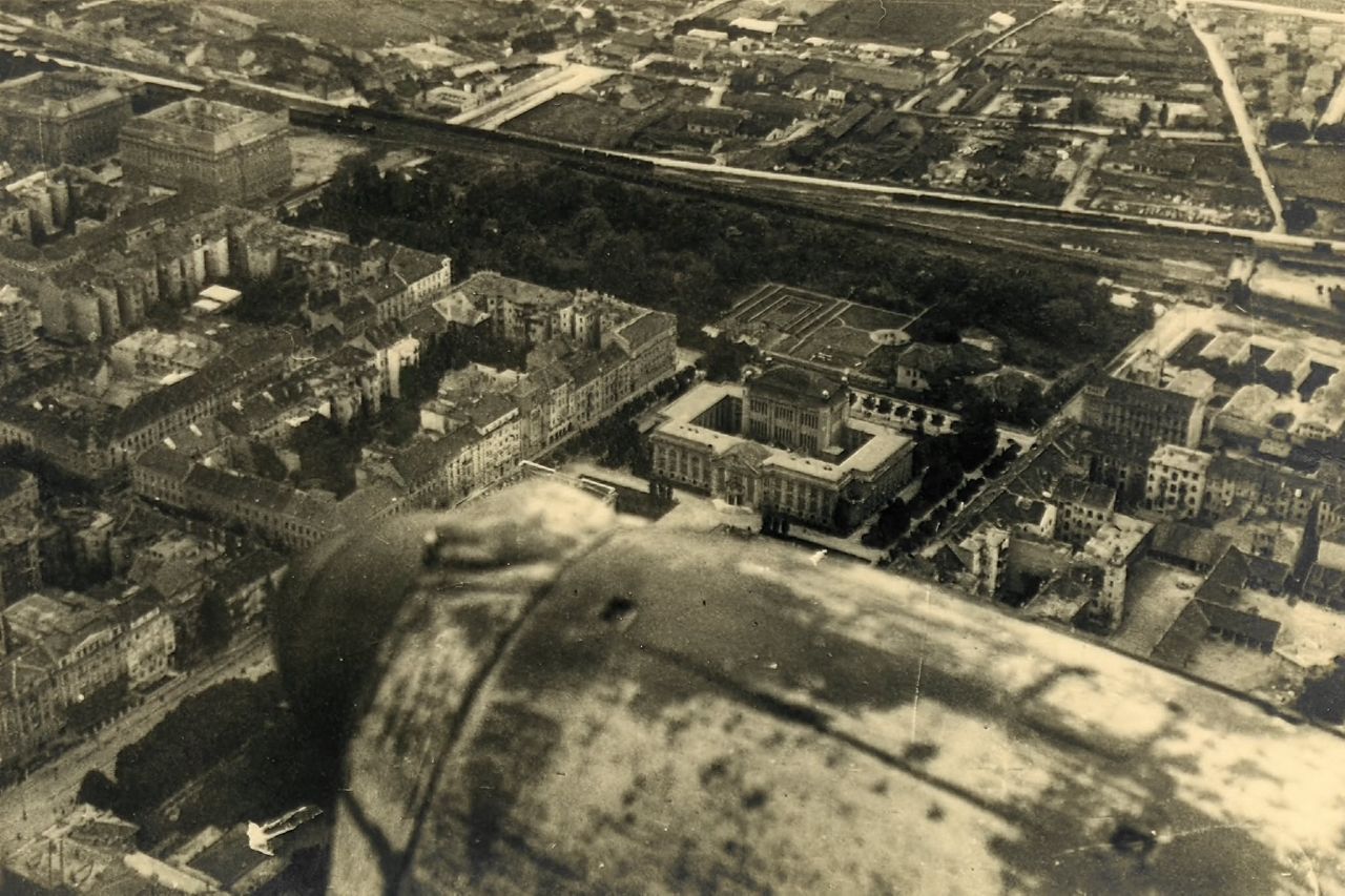 Panorama Zagreba oko Sveučilišne knjižnice, Trg Marka Marulića, 1941. godina